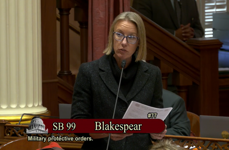 Senator Blakespear speaking on the Senate Floor in the Capitol