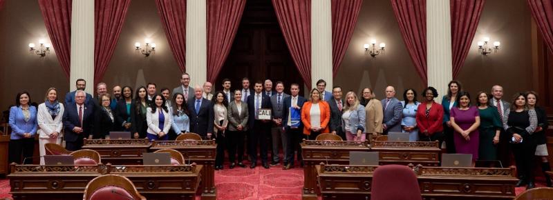 Members of the California State Senate stood for a photo with the Ukrainian Consulate General to show our support for Ukraine.