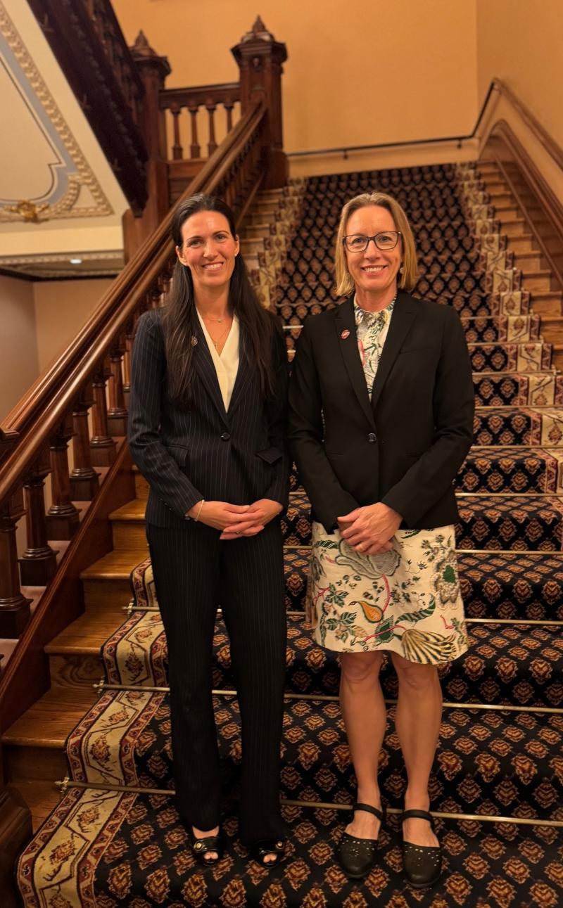 Photo of Caroline Matthews and Sen. Blakespear 